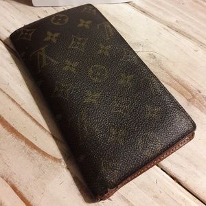 LV Checkbook wallet with credit slots